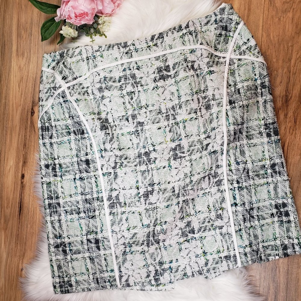 Lafayette 148 Green Boucle Tweed Pencil Skirt